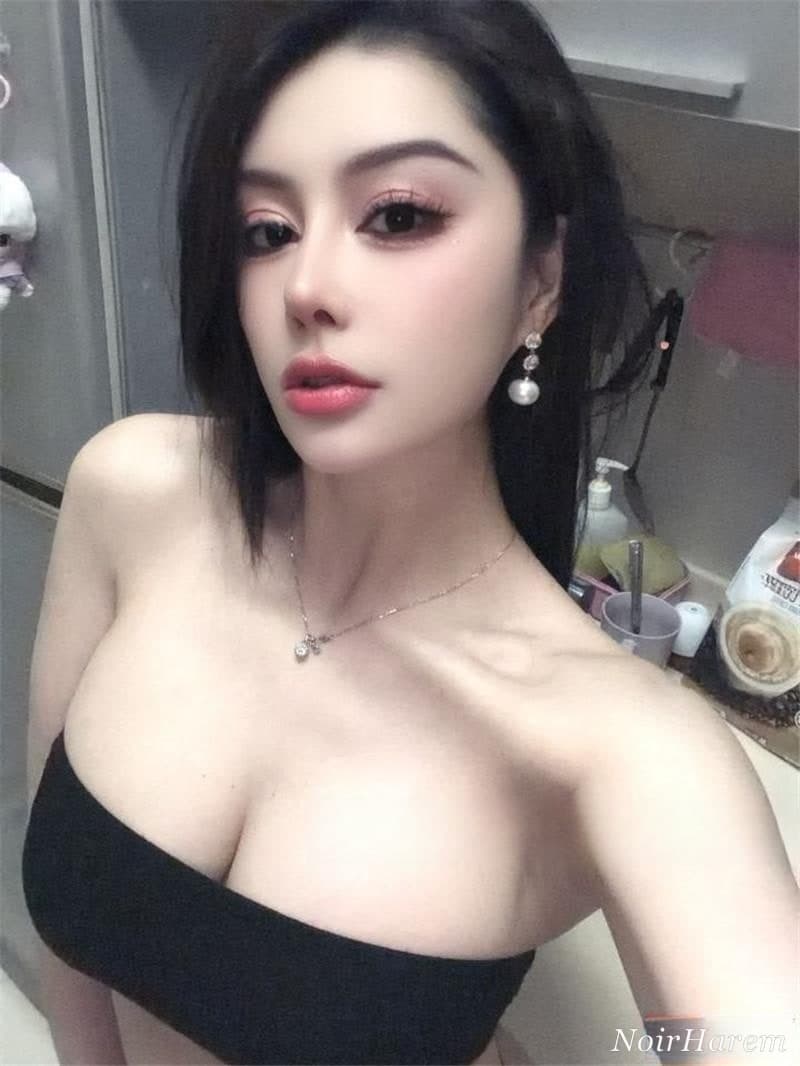 S8244 Yu Ning(雨凝) — 1