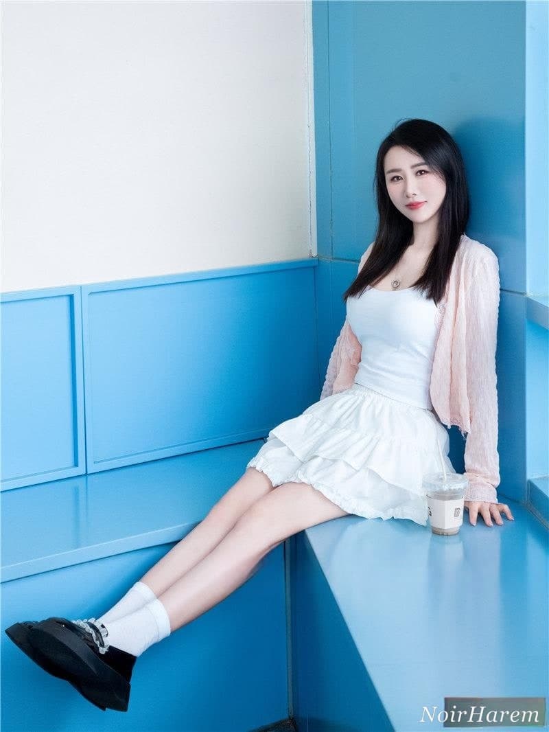 Fei Fei(菲菲) — 2